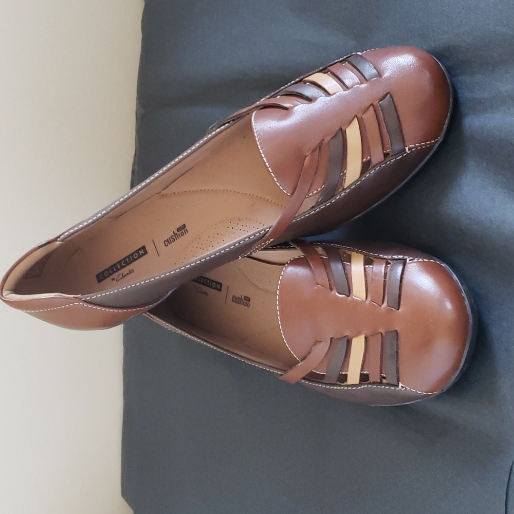 Clarks flats